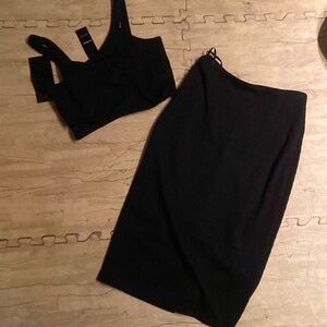 bebe NWT Black 2 piece Textured BodyCon Midi & Crop Top Set - Small